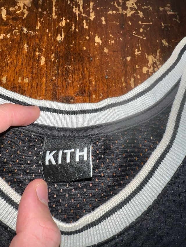 Canotta Kith nera