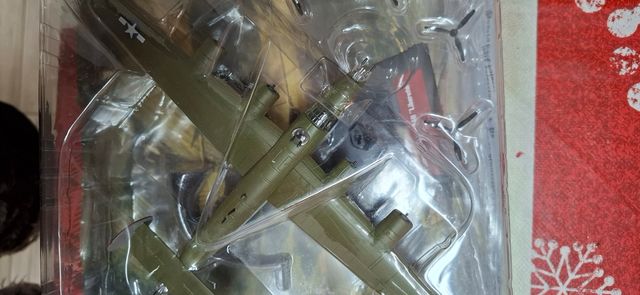 Bombardieri ww2 1 144