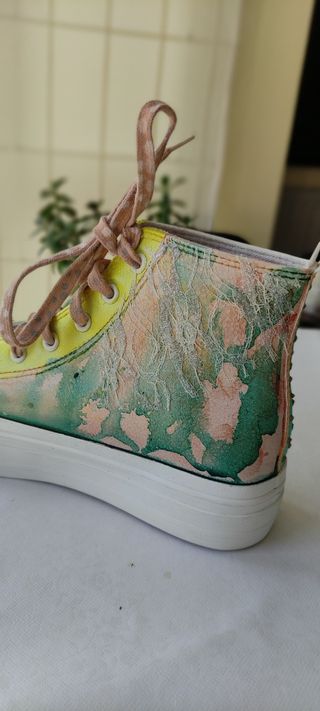Playeras bota personalizadas a mano.