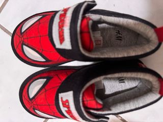 Pantofole Spiderman bimbo H&M