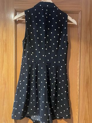 mono falda -pantalon lunares blanco y negro