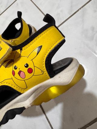 Sandali Pikachu bimbo - EU 29