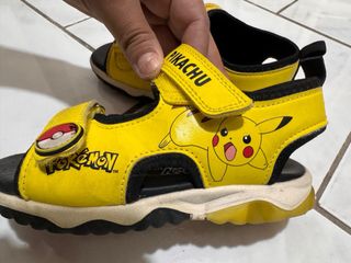 Sandali Pikachu bimbo - EU 29