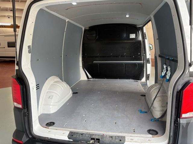 VOLKSWAGEN TRANSPORTER T6