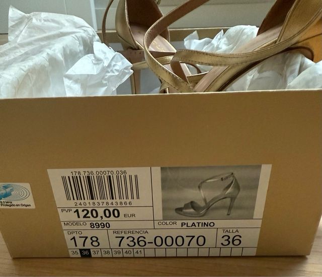 Sandalia Latouche dorada