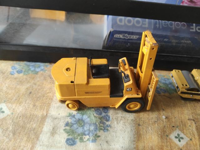 Modellini Caterpillar: Muletto & Rullo Compattator