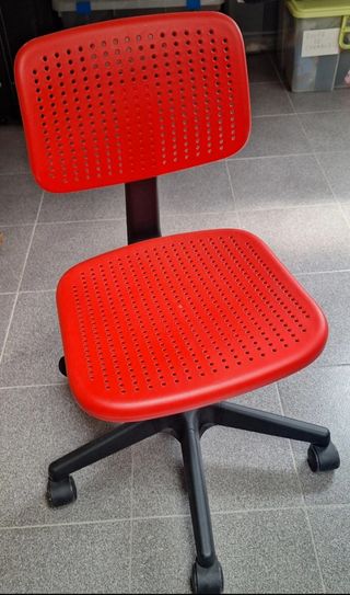 Cadeira Criança IKEA - Vermelha