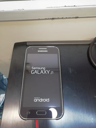Samsung Galaxy J1 - Smartphone Negro