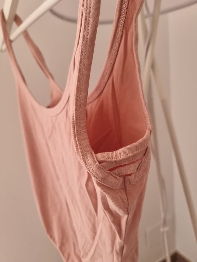 Body rosa Bershka talla S