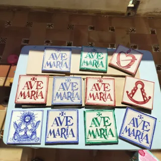 Azulejos Ave María: Artesanales