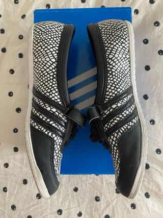 Zapatillas Adidas Adria Low - 36