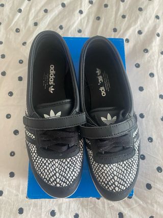 Zapatillas Adidas Adria Low - 36