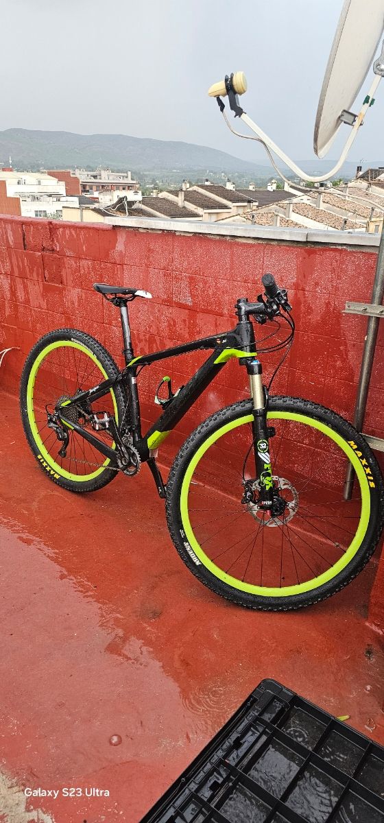 Bicicleta montaña carbono