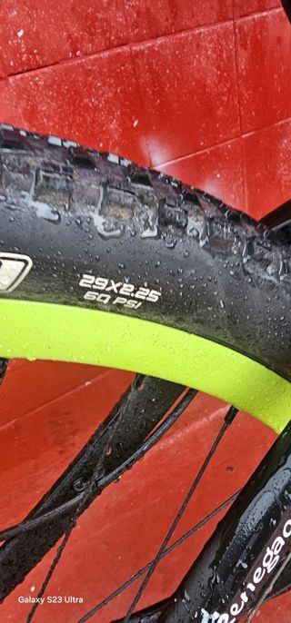 Bicicleta montaña carbono