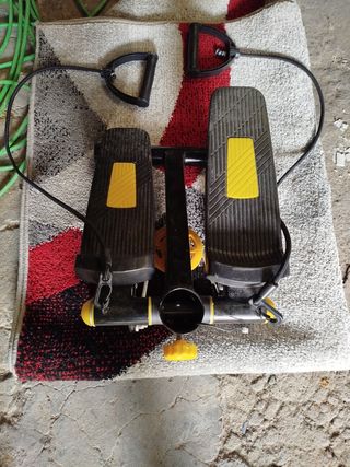 Mini ejercitador de pies y brazos