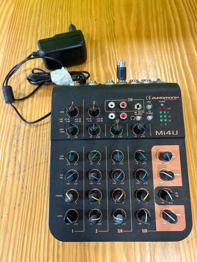 Mesa mezclas Audiophony Mi4U