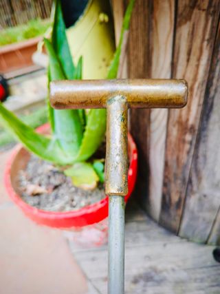 ANTIGUO INFLADOR GRANDE DE BRONCE