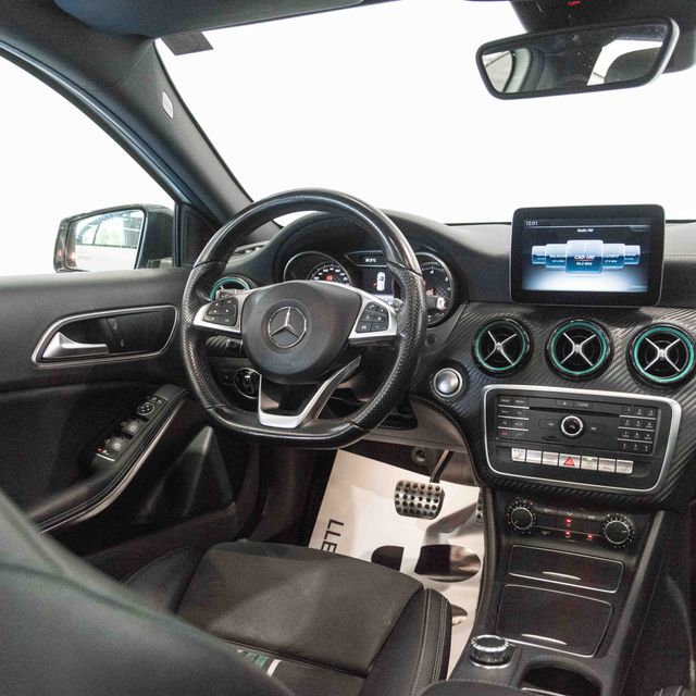 Mercedes-Benz Clase A AMG PETRONAS EDITION