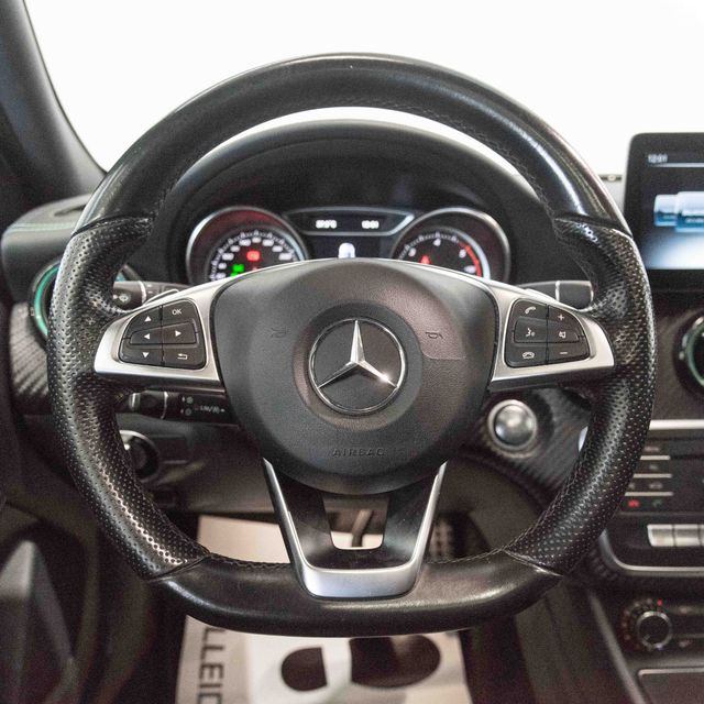 Mercedes-Benz Clase A AMG PETRONAS EDITION