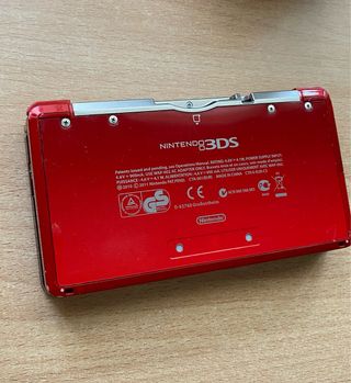 Nintendo 3DS rossa + 10 giochi