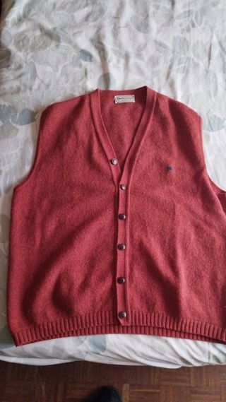 Chaleco Burberrys color teja