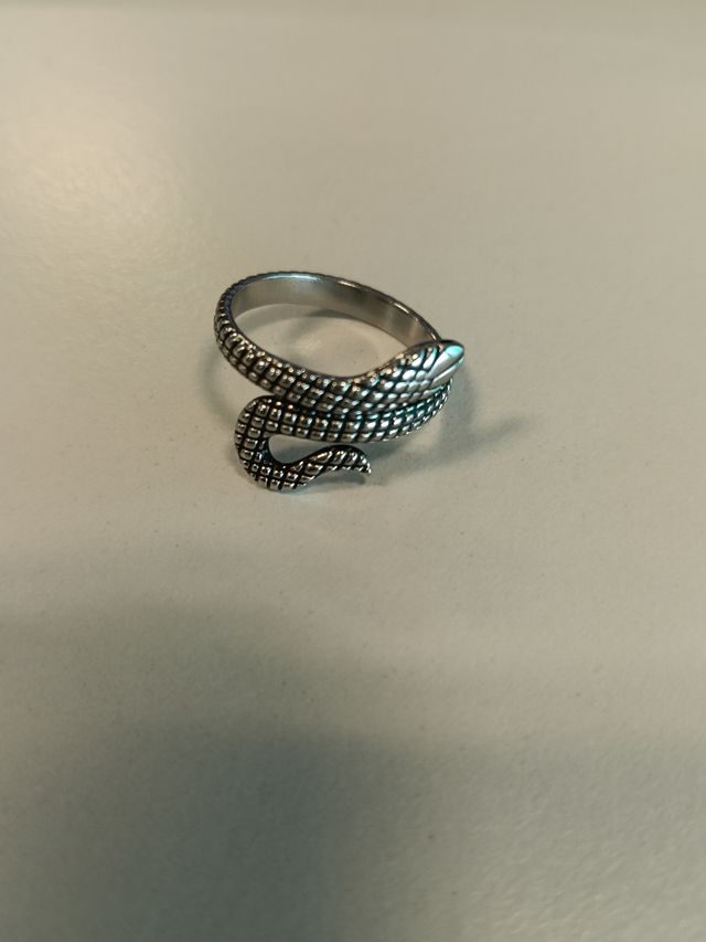 Anillo serpiente plata