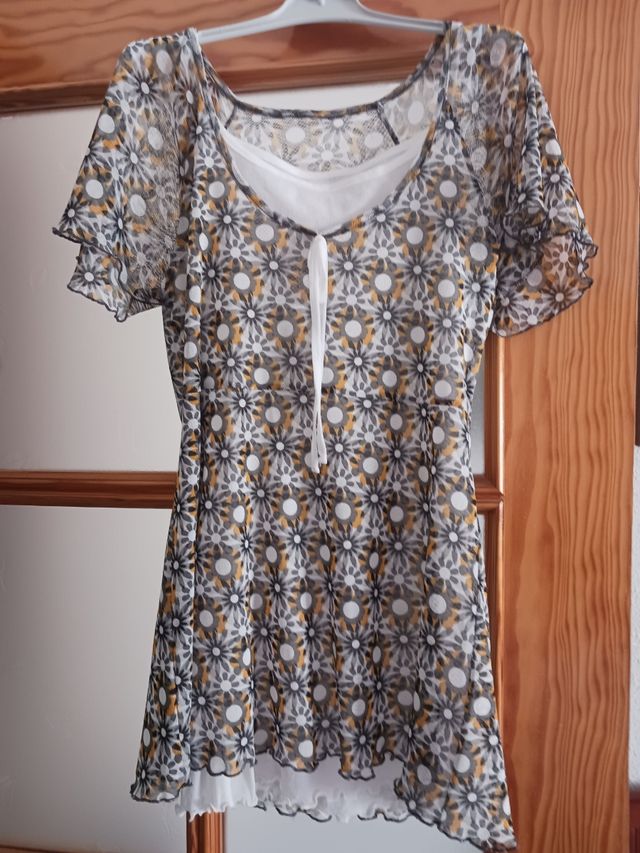 Camiseta blanca y gris - Talla única