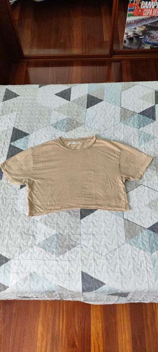 Camiseta Pull&Bear cropped beige XS