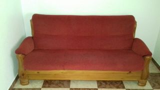 Sofá madera rojo