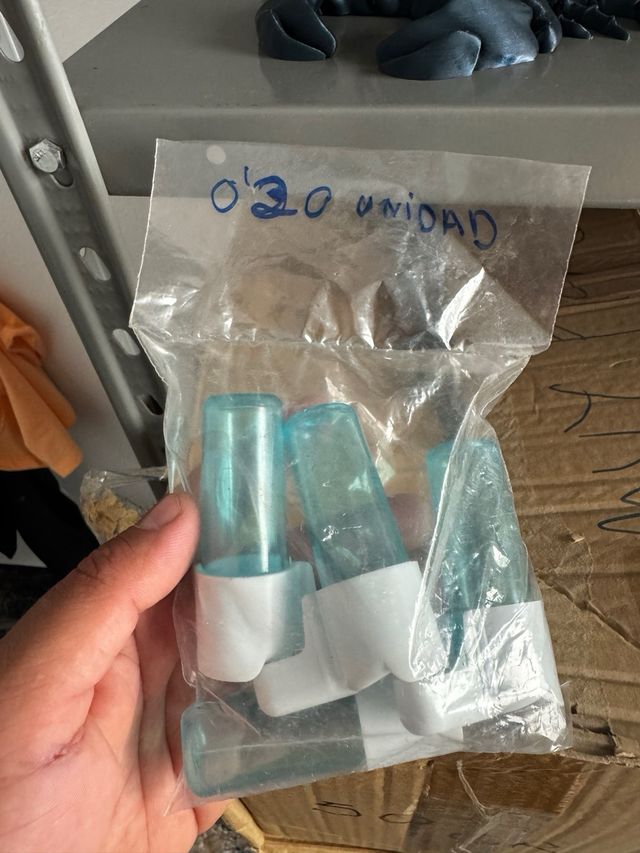 Incubadora y jaula canarios