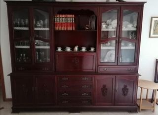 Mueble aparador antiguo de madera