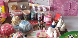 Lote repostería: moldes,decoraciones