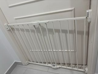 Cuna Munchkin - Barrera seguridad