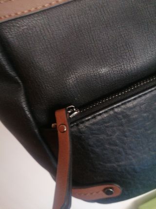 Bolso bandolera negro y marrón