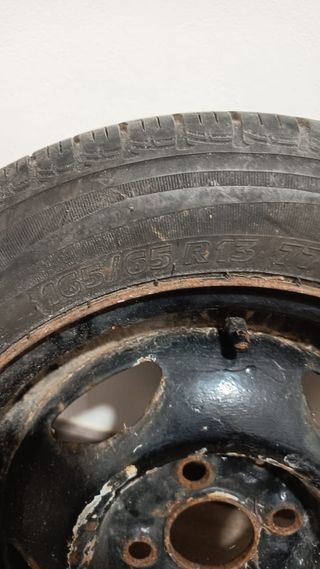 Neumático 165/65 R13 usado.
10 unidad 