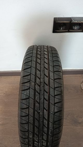 Neumático 165/65 R13 usado.
10 unidad 