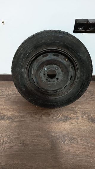 Neumático 165/65 R13 usado.
10 unidad 
