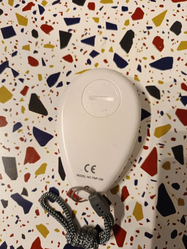 Pastillero con alarma Oregon Scientific