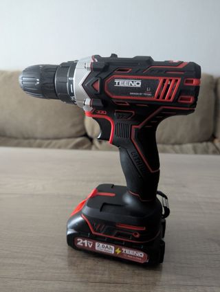 Taladro inalámbrico + 48 accesorios (Nuevo)