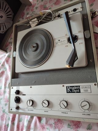 Tocadiscos Vintage Reader's Digest