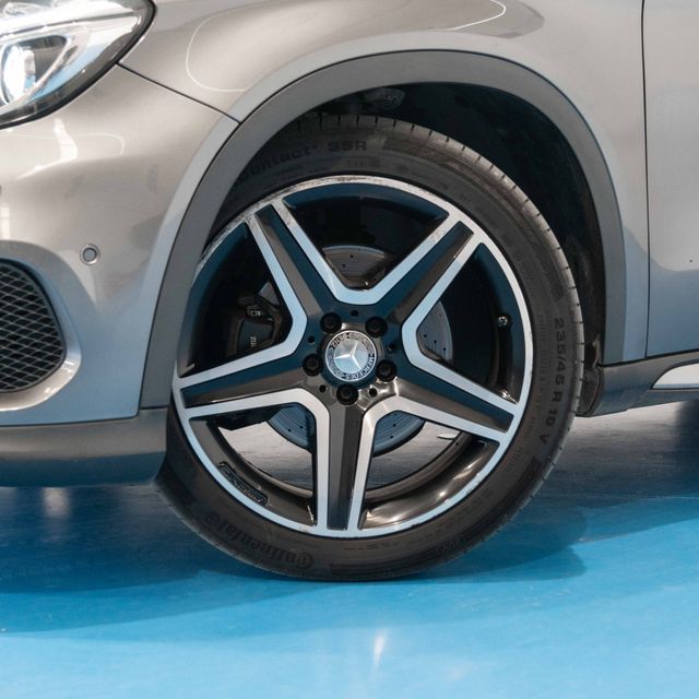 Mercedes-Benz GLA AMG