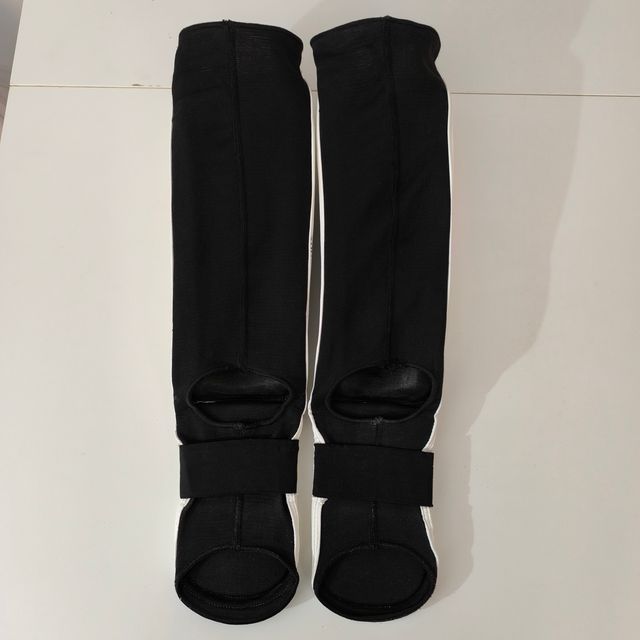 Espinilleras con empeine FUJIMAE Kyokushin Kenshin