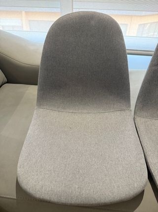 2 sillas comedor grises - Patas negras