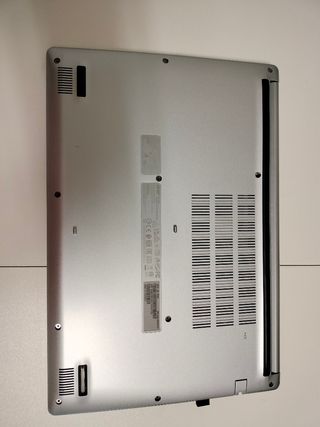 Portátil Acer plateado