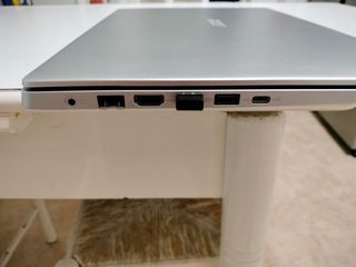 Portátil Acer plateado