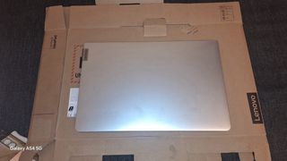 Lenovo IdeaPad 15.7" portátil plata