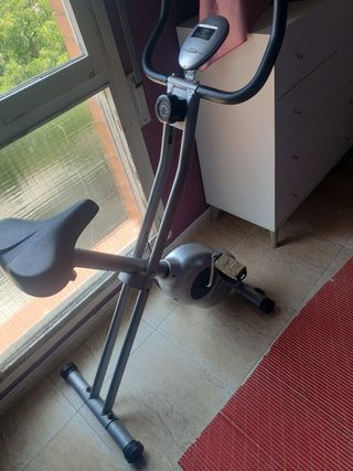 Bicicleta estática plegable
