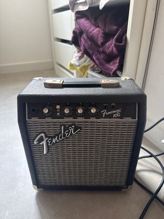 Amplificador Fender Frontman 10G