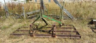 Grada de rejas rastro