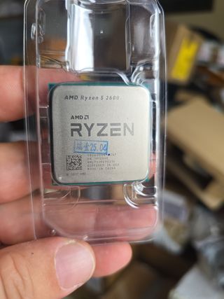 Placa base Gigabyte GA-A320M-S2H y AMD Ryzen 5 260